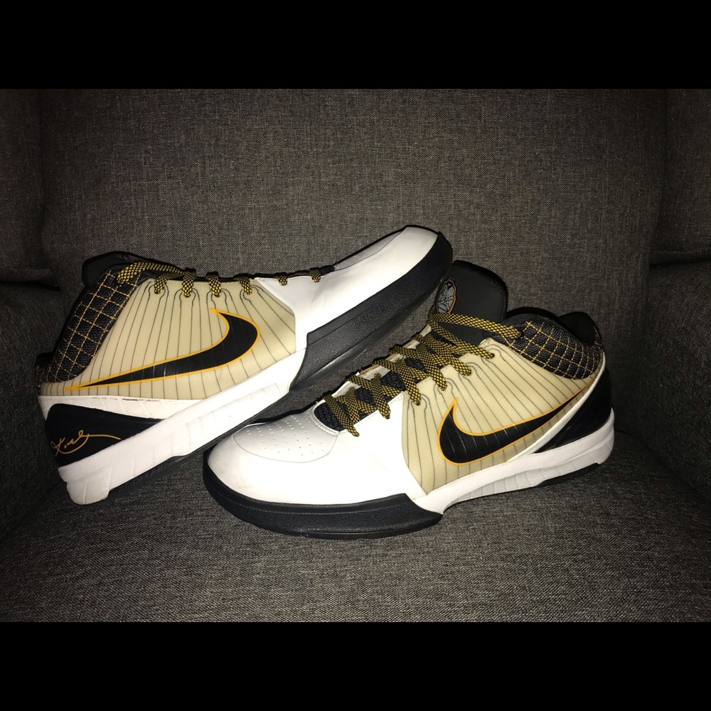 Kobe IV POP size 14